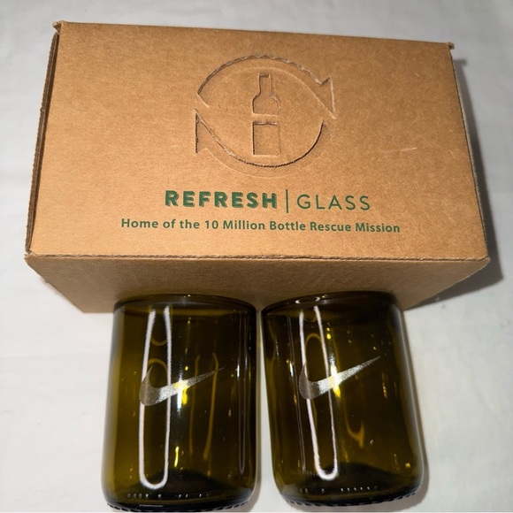 Nike Refresh Glass Set of 2 - Made in USA, Premium Quality Pair - Picture 1 of 8